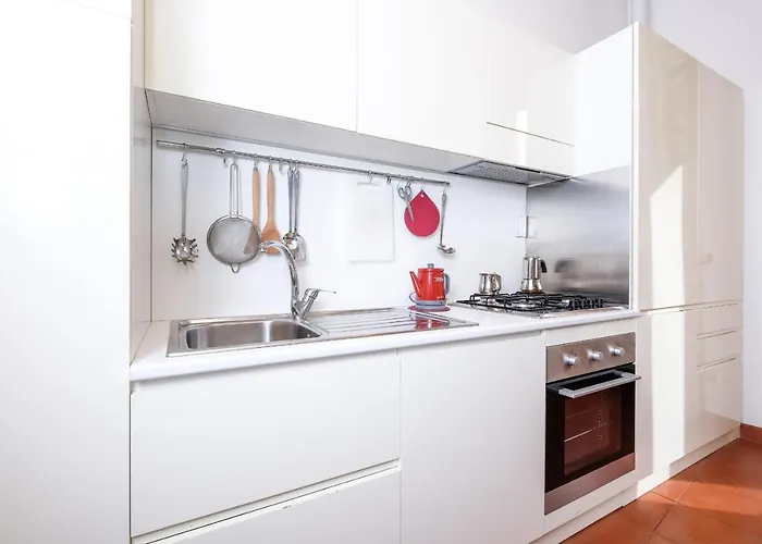 Trastevere Charming Retreat On Cobblestone Street *