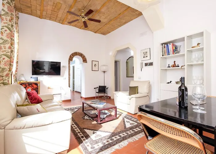 Appartement Trastevere Charming Retreat On Cobblestone Street *